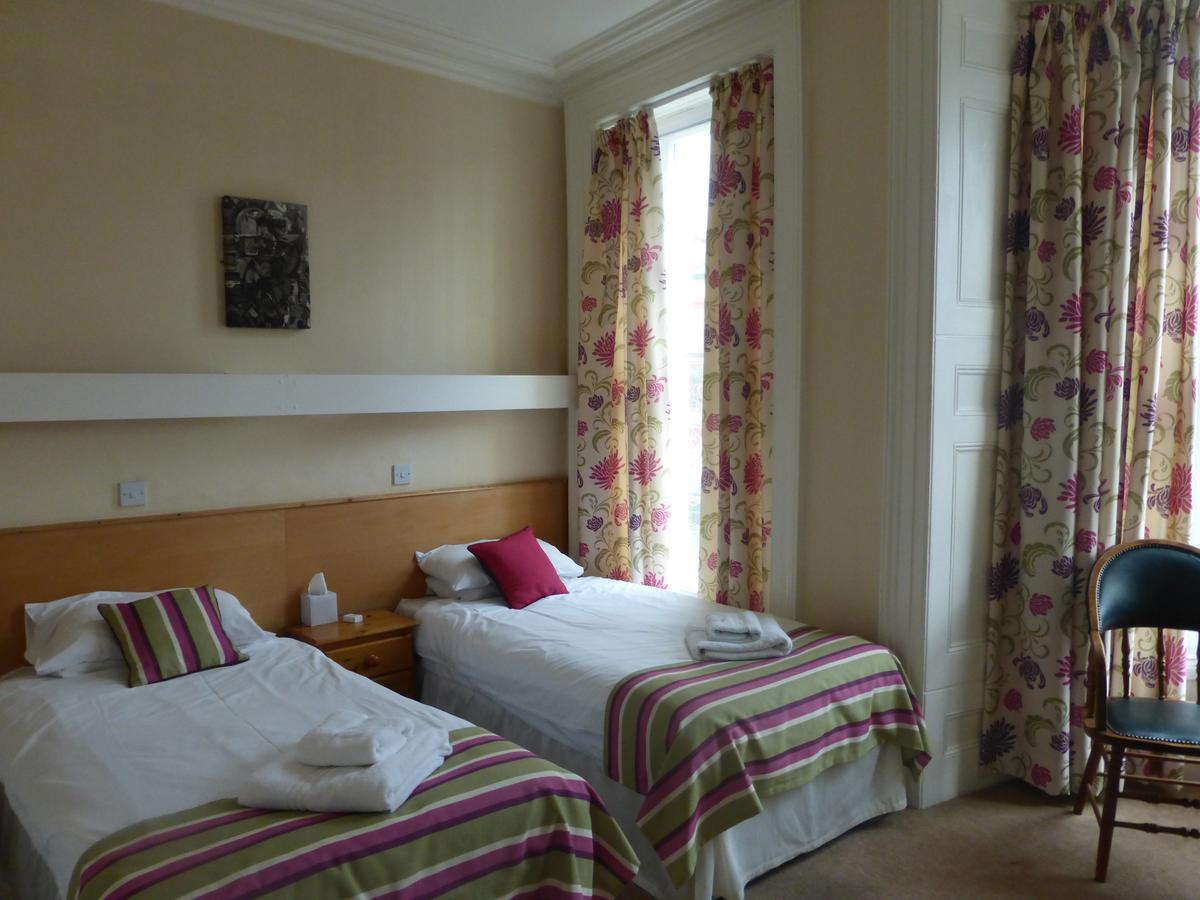 Harry'S Hotel & Restaurant Aberystwyth Exterior photo