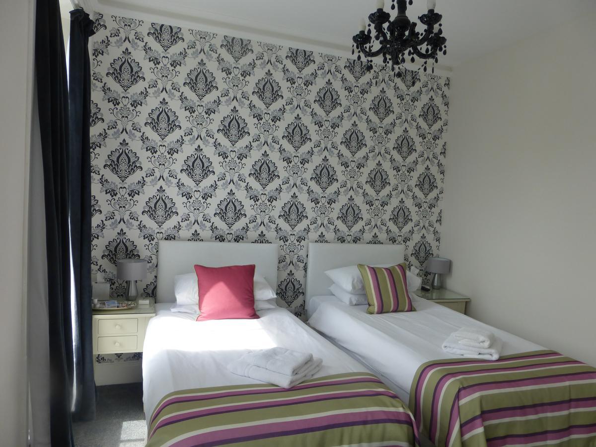 Harry'S Hotel & Restaurant Aberystwyth Exterior photo