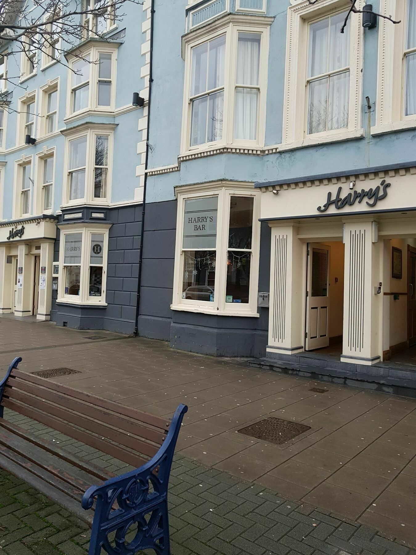 Harry'S Hotel & Restaurant Aberystwyth Exterior photo